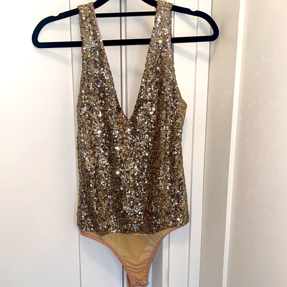 bebe Gold Sequin V-Neck Bodysuit Top